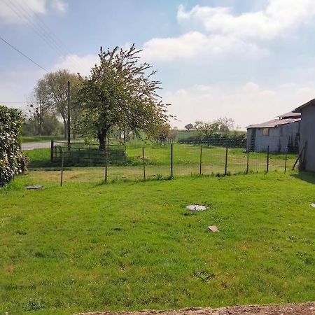 Ferme De L'Etang - Gite Epuisay Eksteriør billede